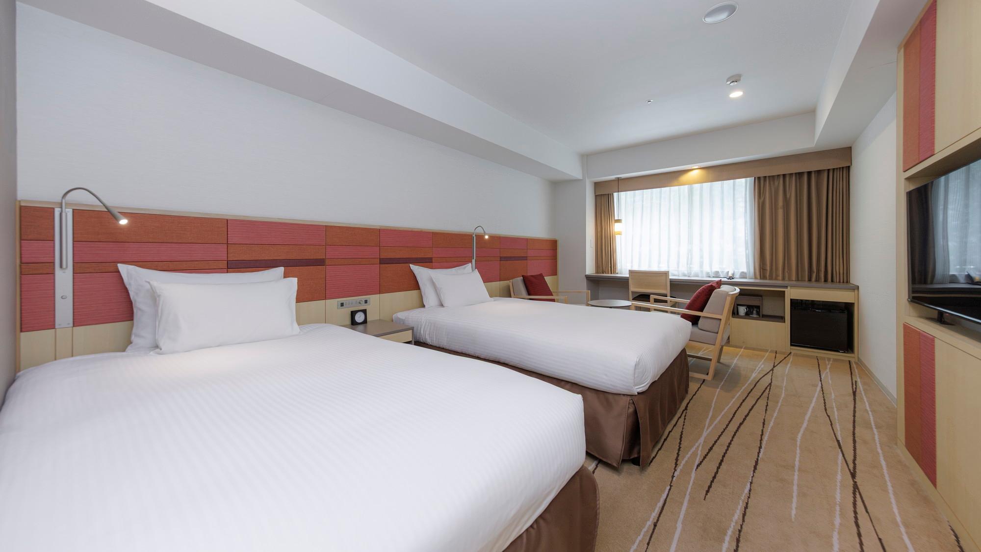 Deluxe, Single, 2 Double Beds