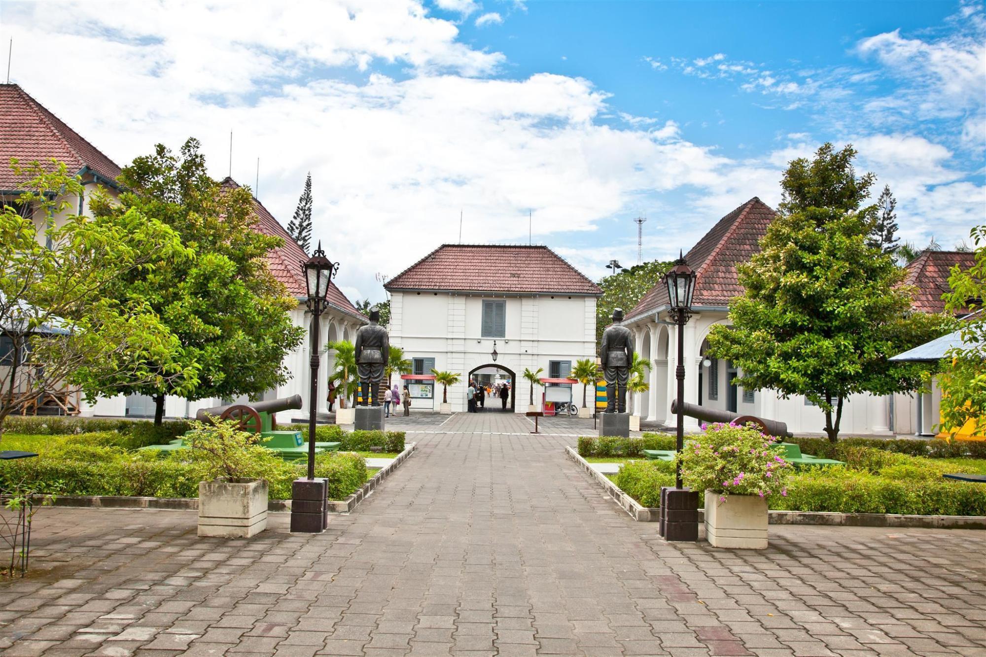 Maranatha Grand Hotel 24/28