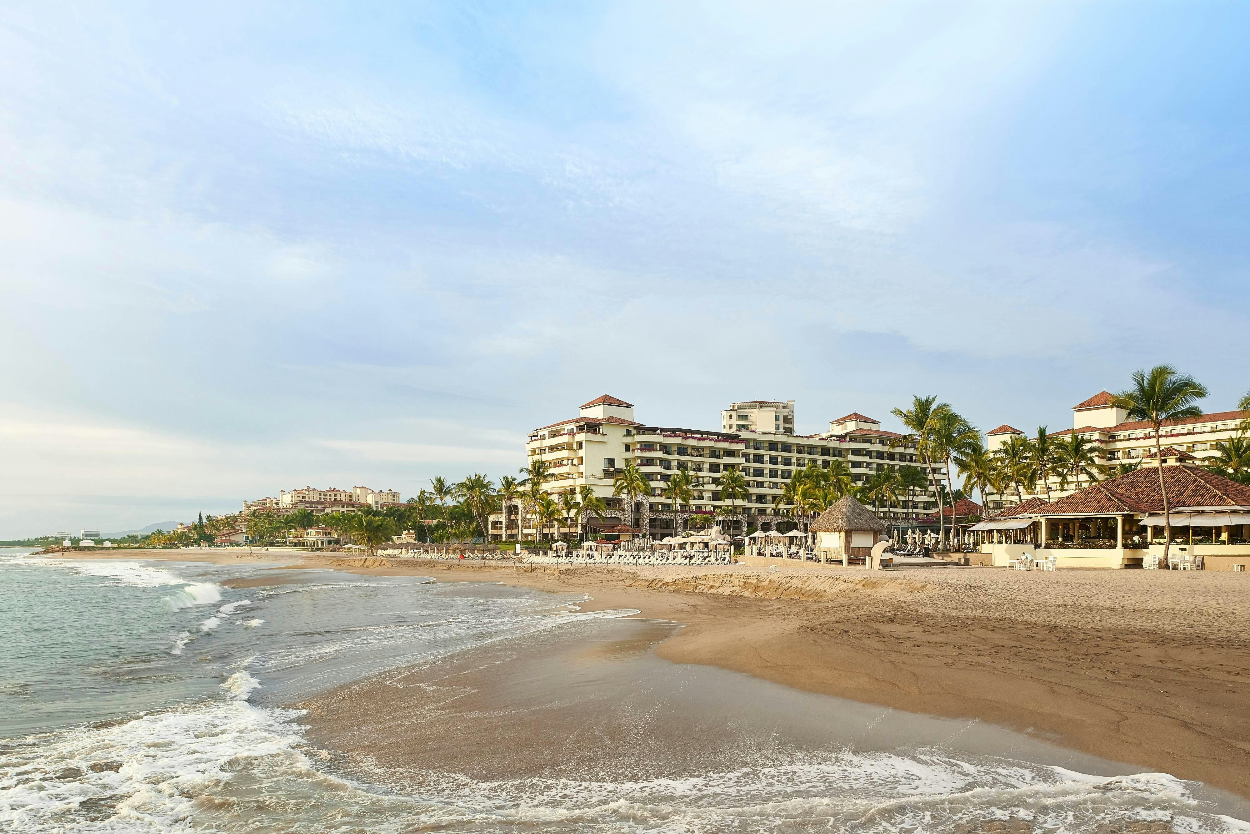 Marriott Puerto Vallarta Resort and Spa (ex Casa Magna Marriott Puerto Vallarta Resort and Spa) 56/60