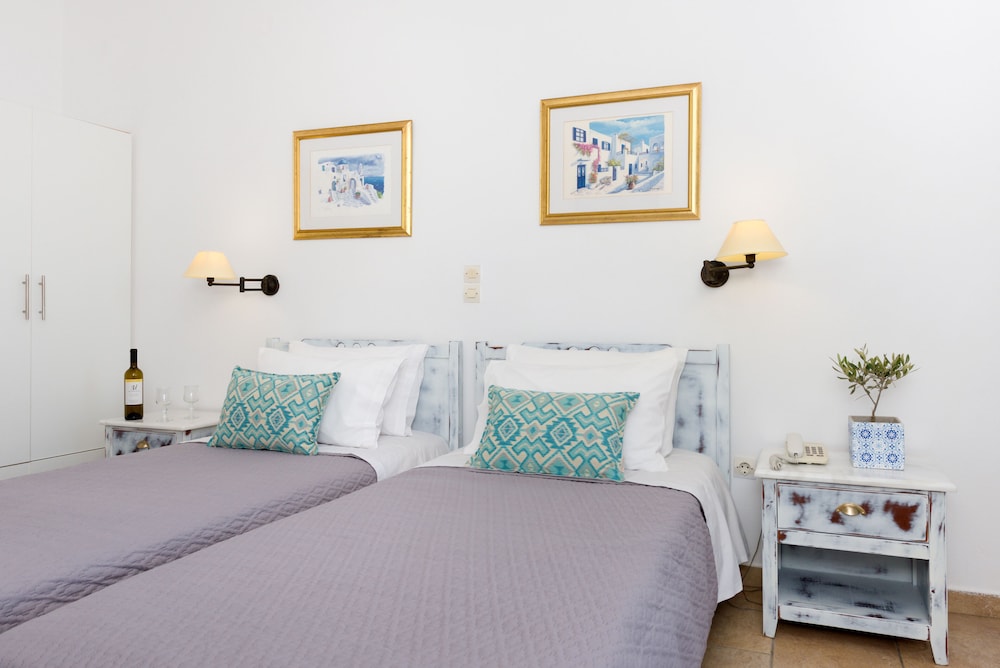 غرفة قياسية بسريرين منفصلين، Mathios Village 8/10