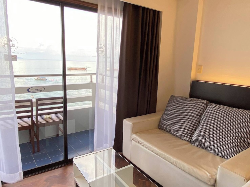 Grand Jomtien Palace Hotel 25/42
