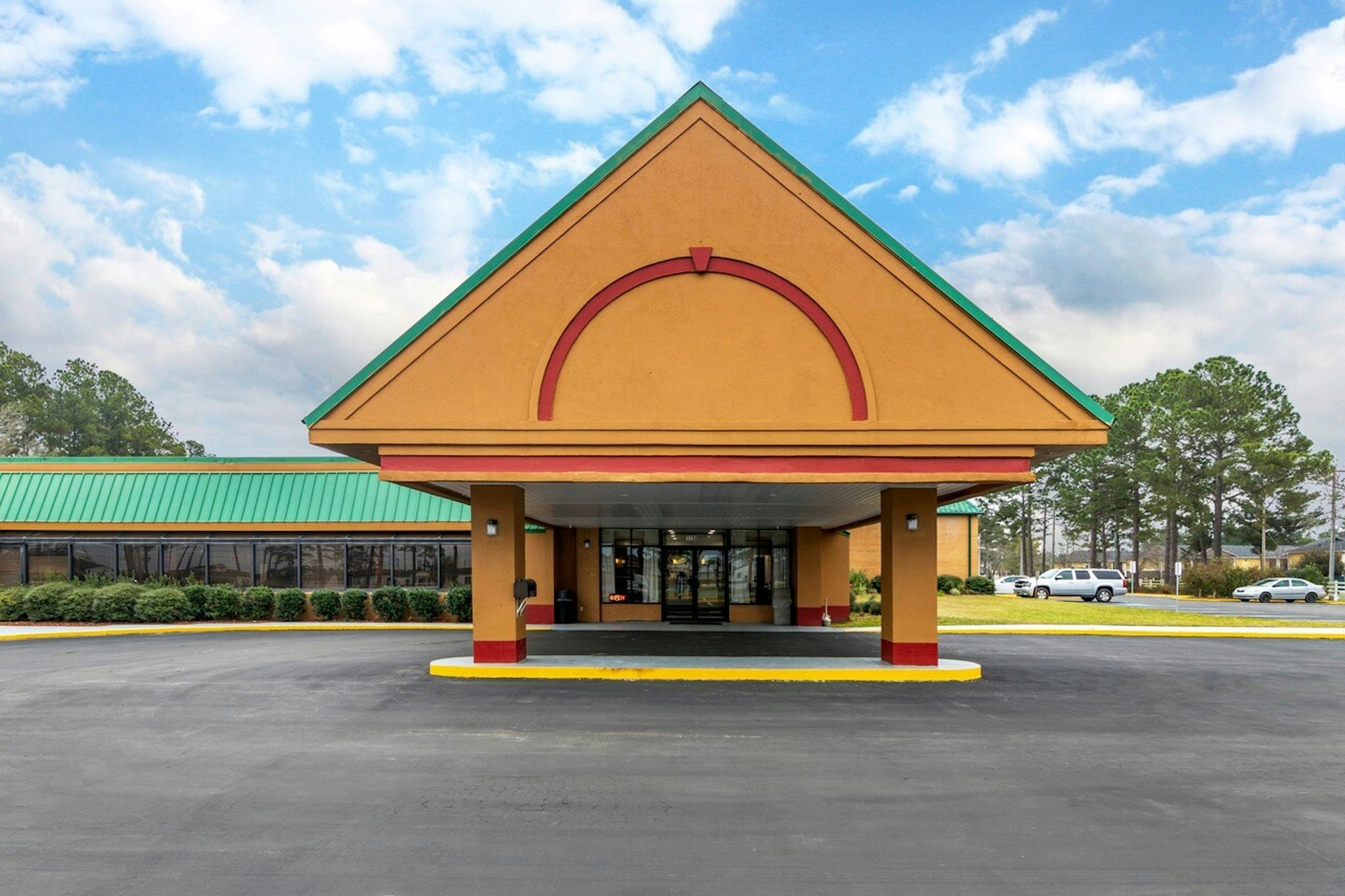 Travelers Inn Douglas By OYO US-441 2/37