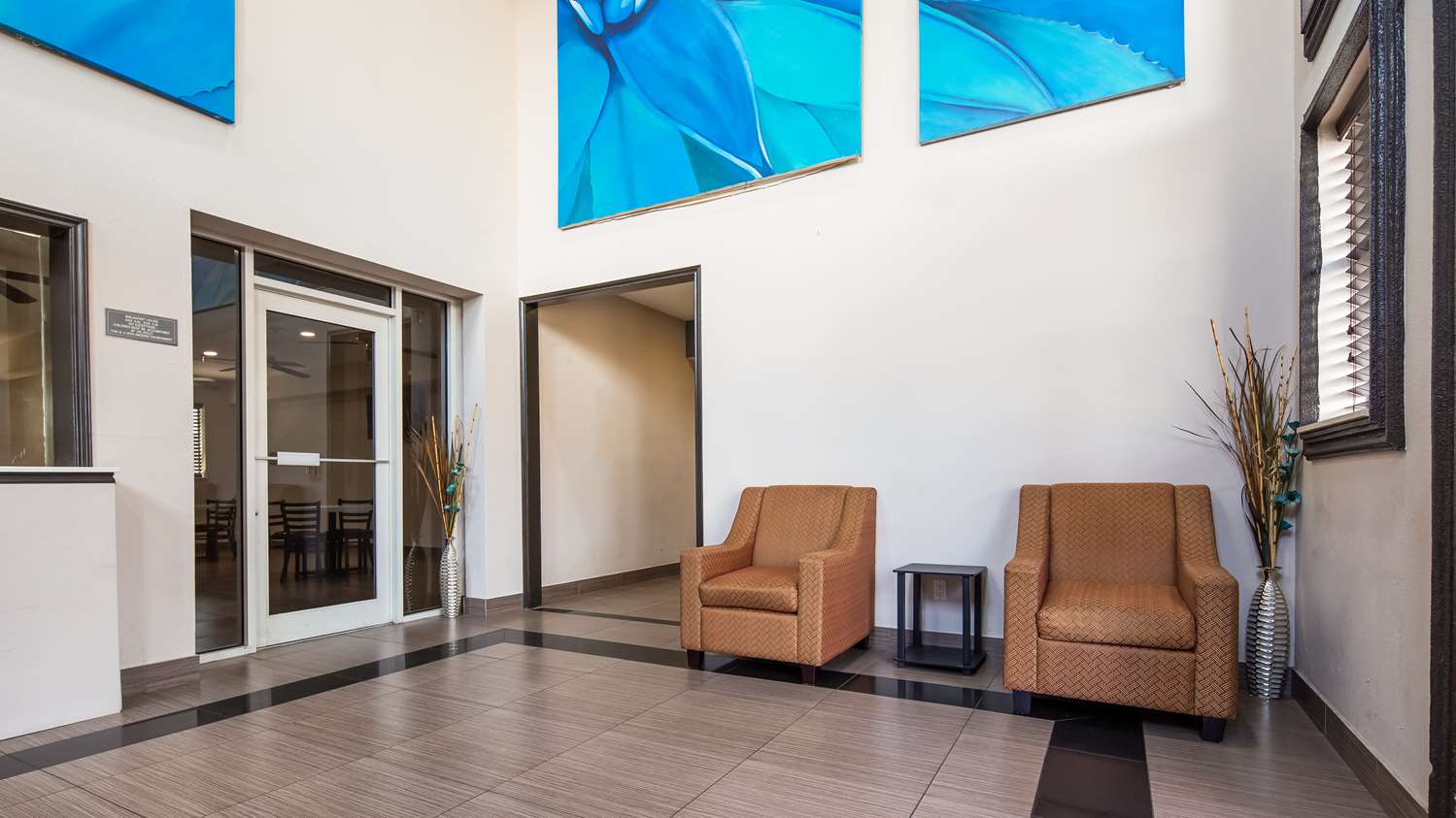 Surestay Hotel By Best Western Brownsville 4/6
