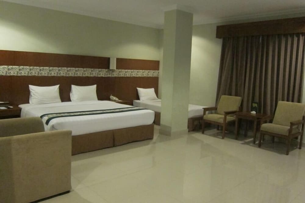 Cakra Kembang 18/47