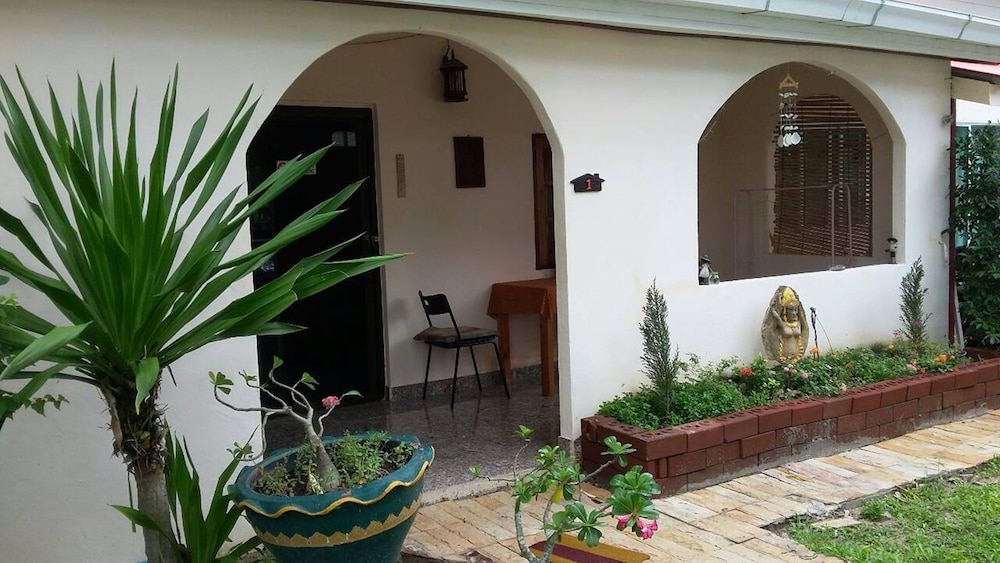 Penny's Home Stay Resort 4/50