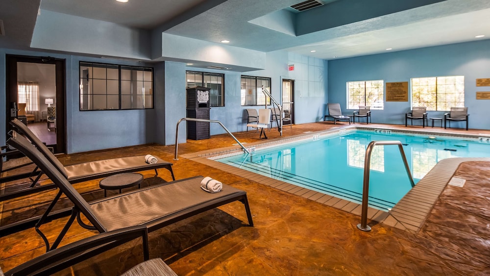 Best Western Plus Barsana Hotel Suites 15/22