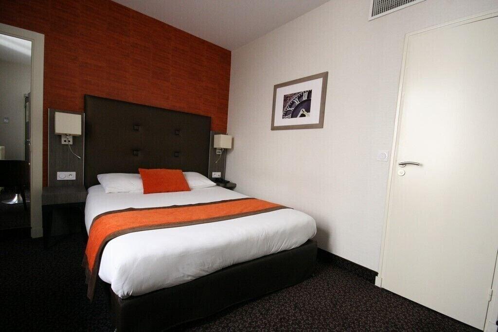Hotel De La Gare Troyes Centre 8/55