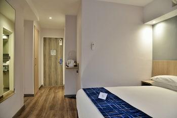 غرفة لذوي الإعاقة، Town Lodge Menlo Park 2/3