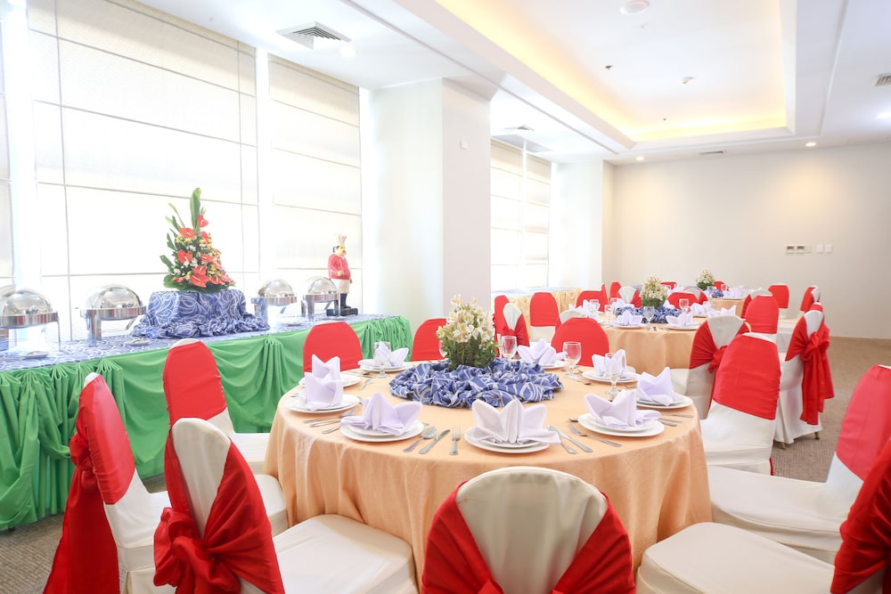 Infinity Towers Suites 45/50