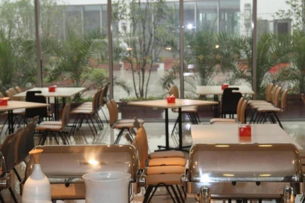 Nanjing Expo Centre Hotel 39/49