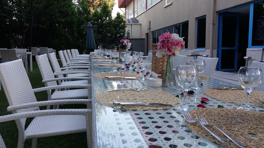 Dafne Hotel 33/50