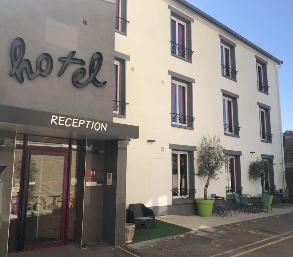 Logis Hotel Du Cirque 1/73