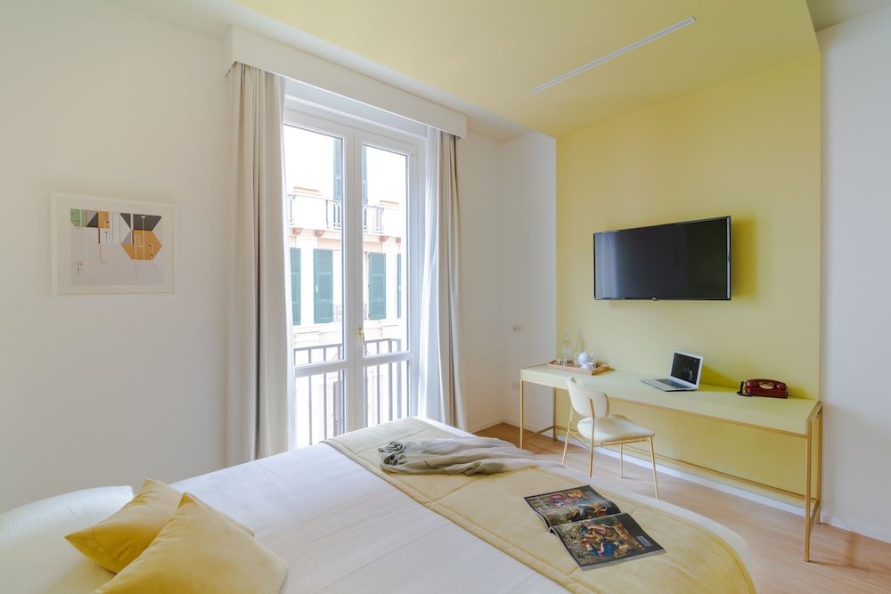 CLASSIC, DOUBLE OR TWIN BED