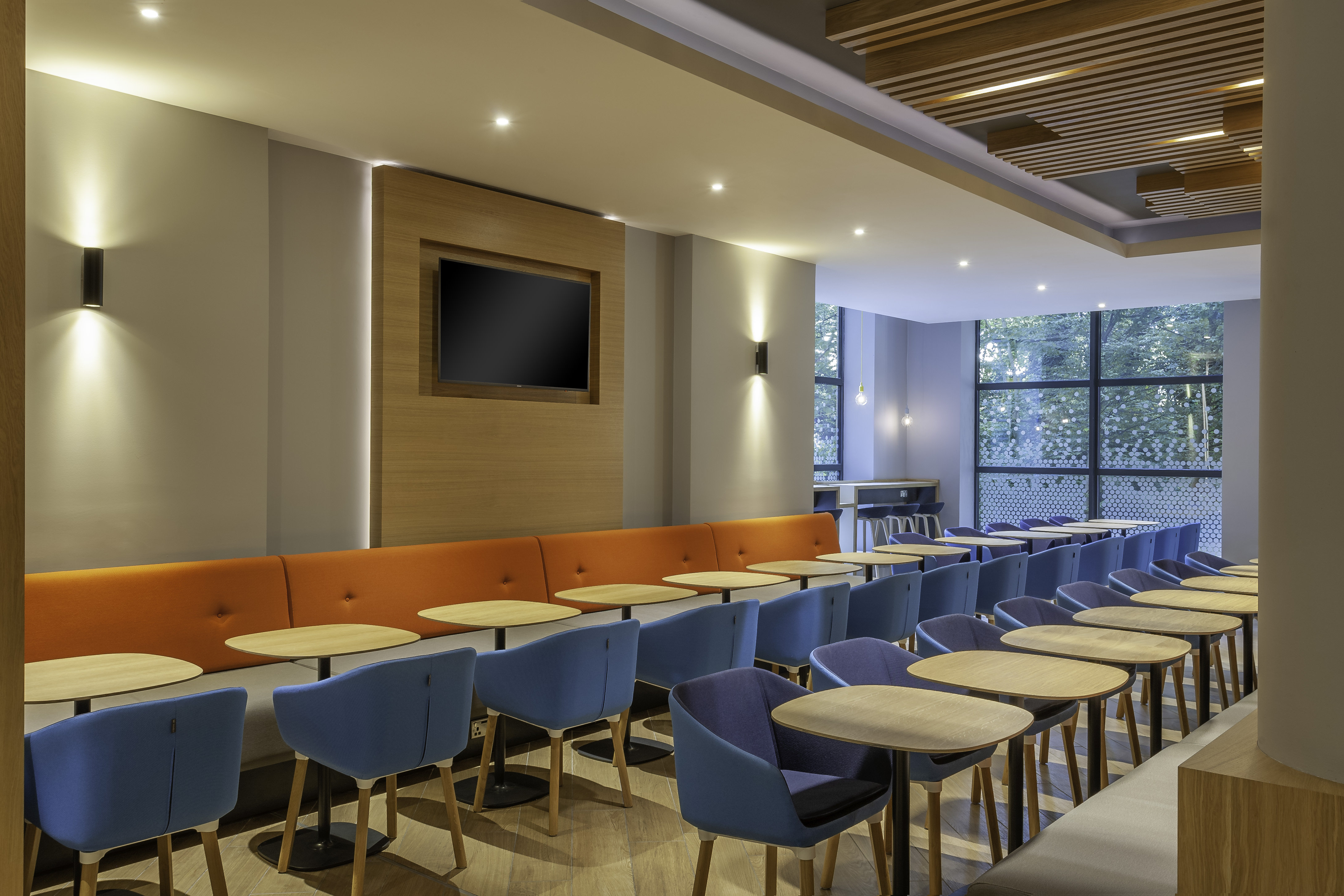 Holiday Inn Express Dublin Airport 21/30
