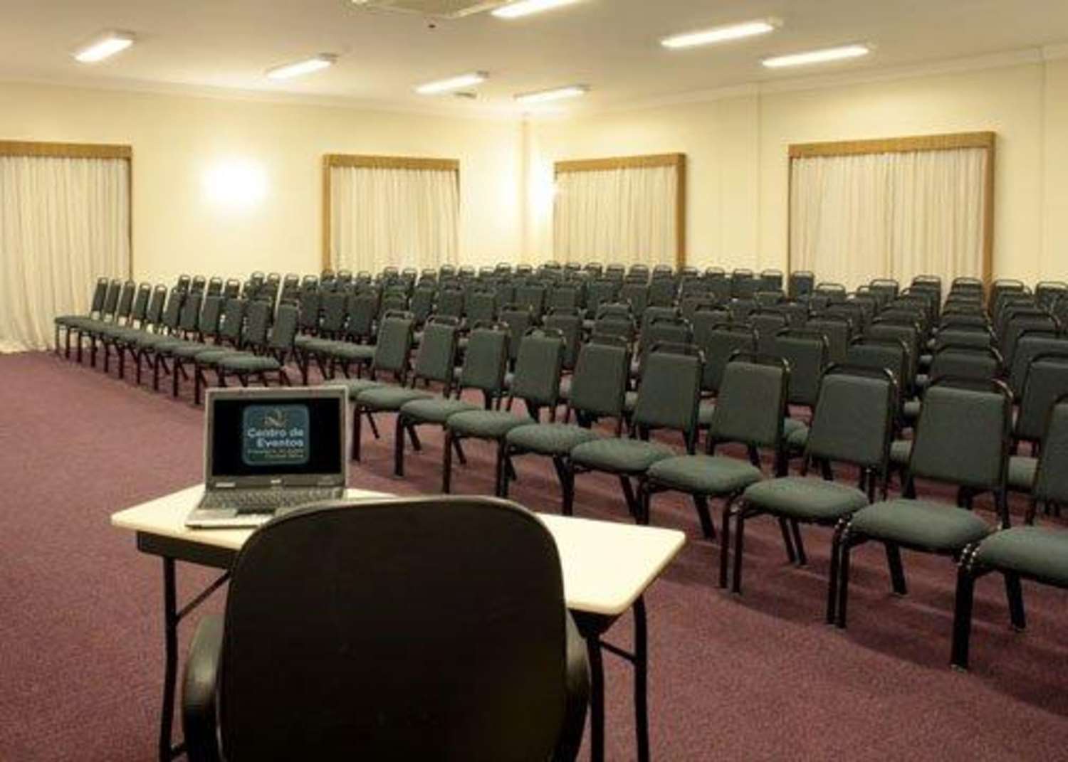 Quality Hotel Jundiai 28/29