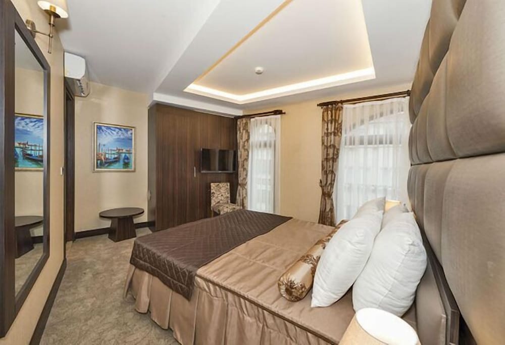 Rayelin Hotel Old Town 13/50