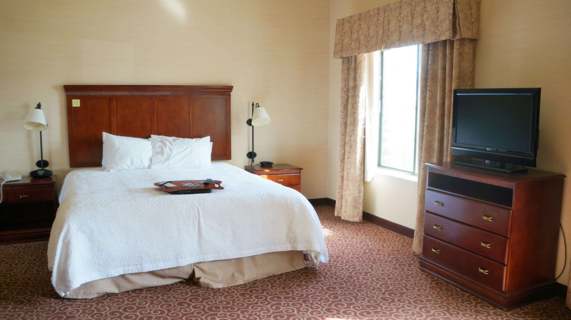 ROOM, KING BED, ACCESSIBLE