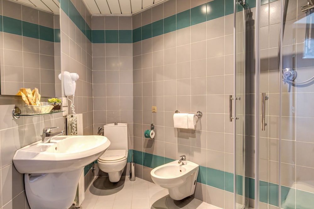 Hotel Tuscany Inn 22/76