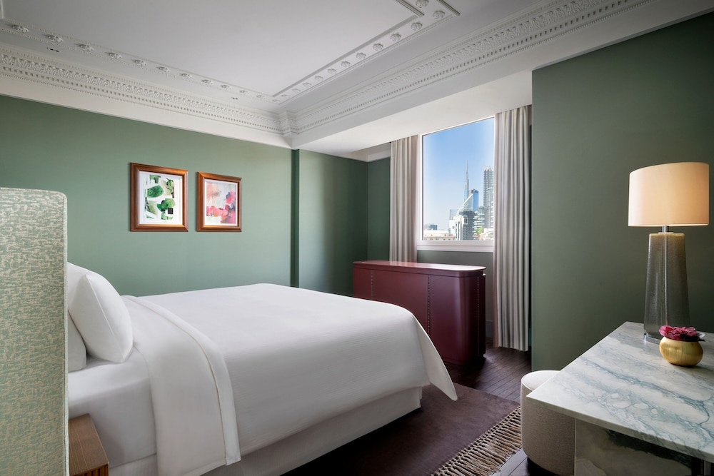 جناح رئاسي بسرير كينج بشرفة بغرفة نوم واحدة، Westin Palace Milan 3/4