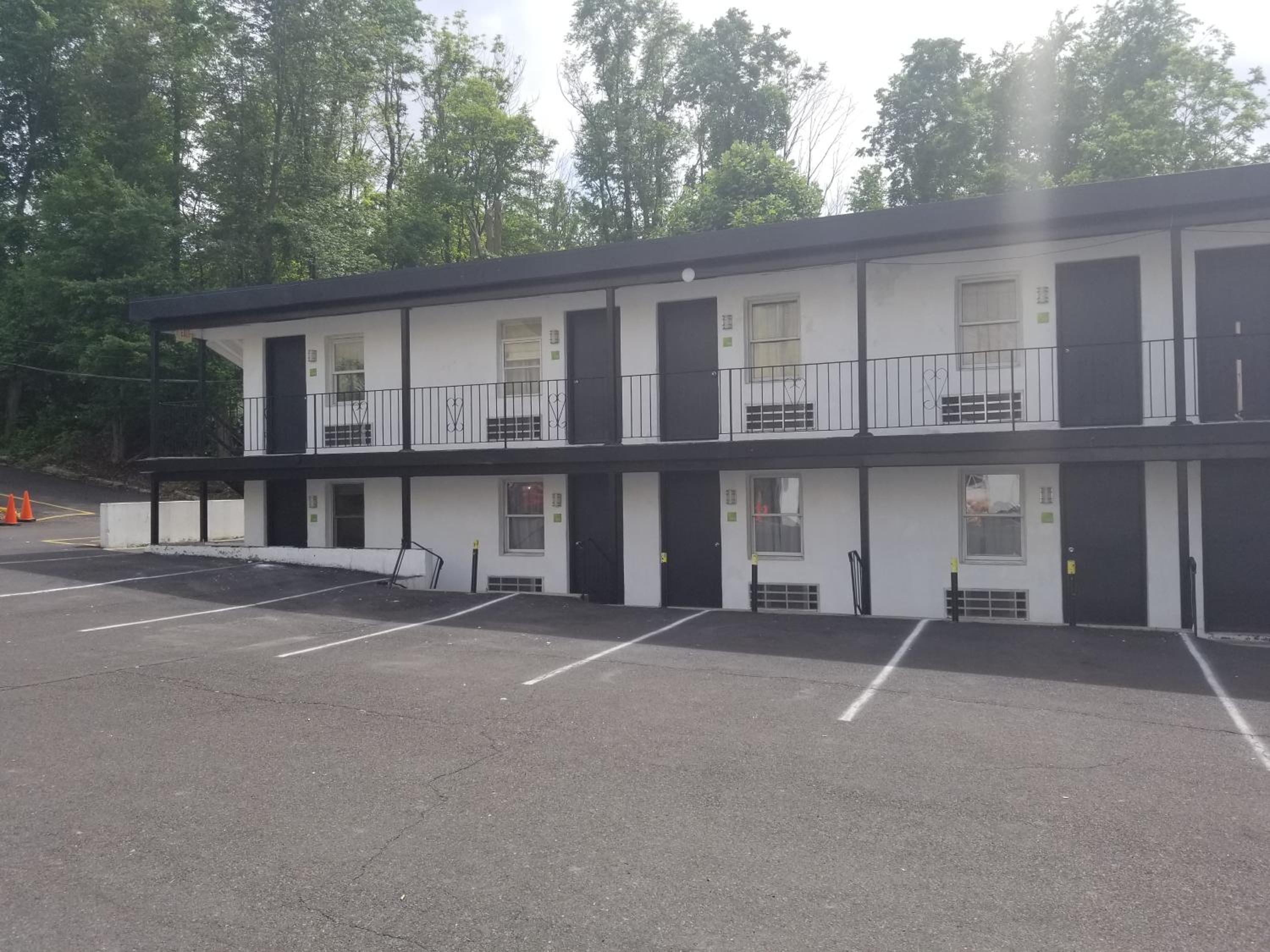 Penn Lodge Hotel & Suites 3/50