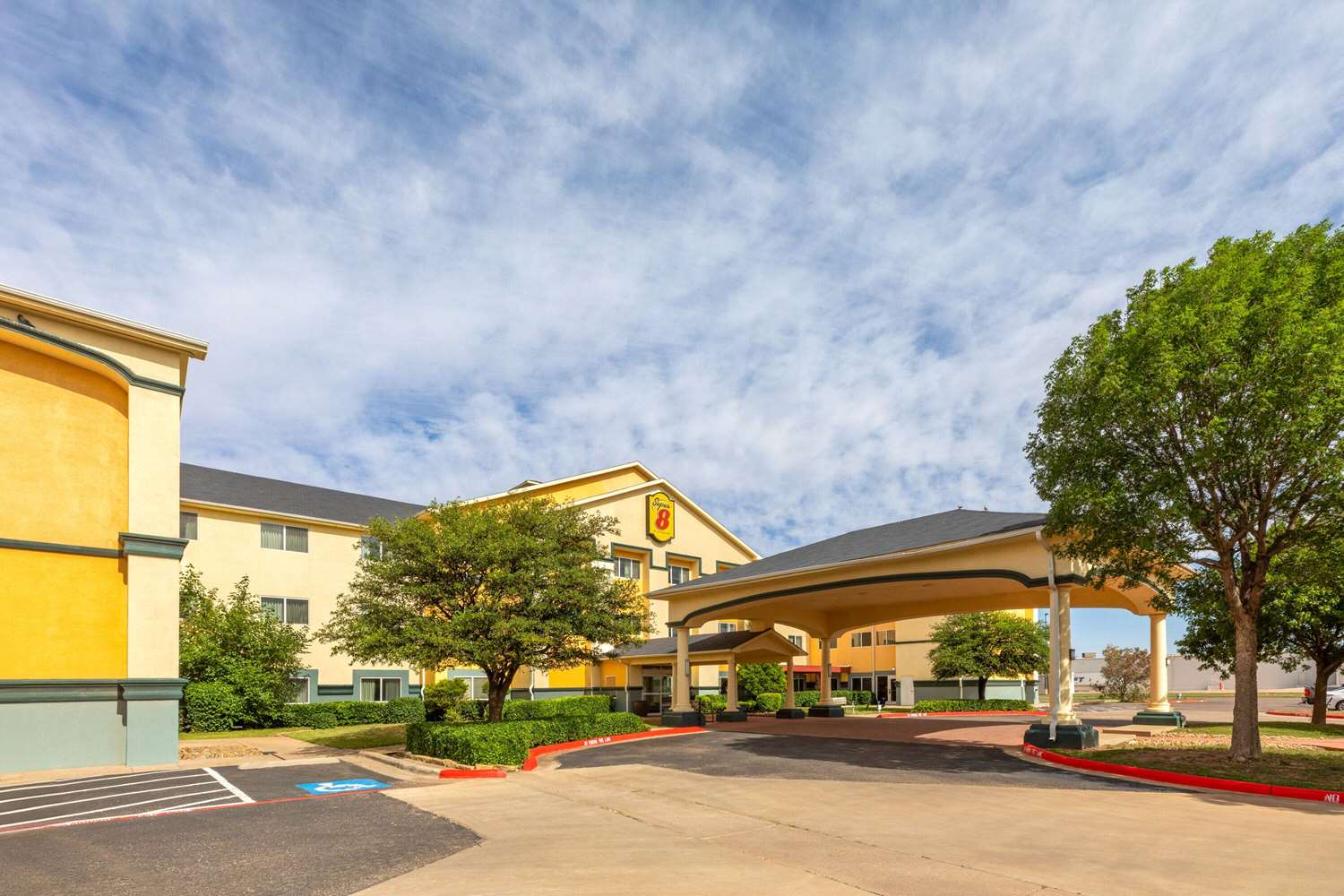 Super 8 by Wyndham Lubbock West 19/28