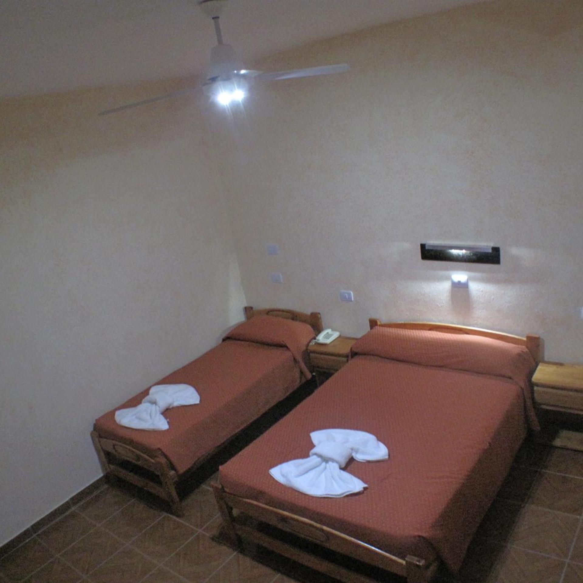 Los Cedros Hotel 12/22