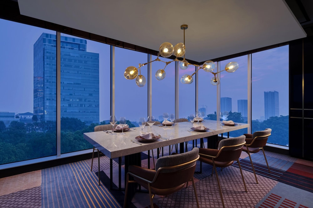 Aloft South Jakarta 37/46