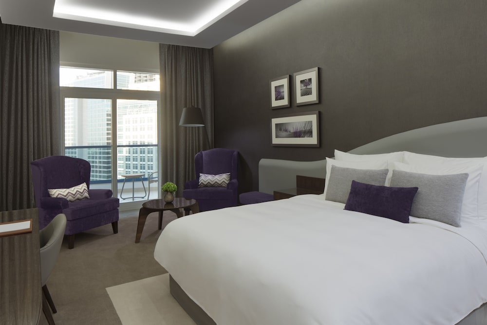 Standard, 2 Double Beds, Downtown View