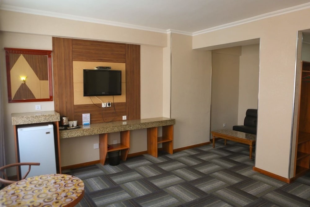 Zolo Hotel 28/38