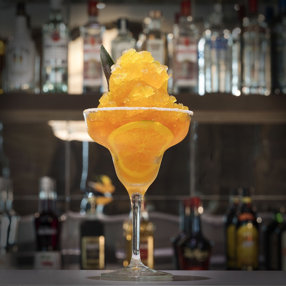 Legend Hotel Lagos Airport Curio Collection By Hilton 62/81