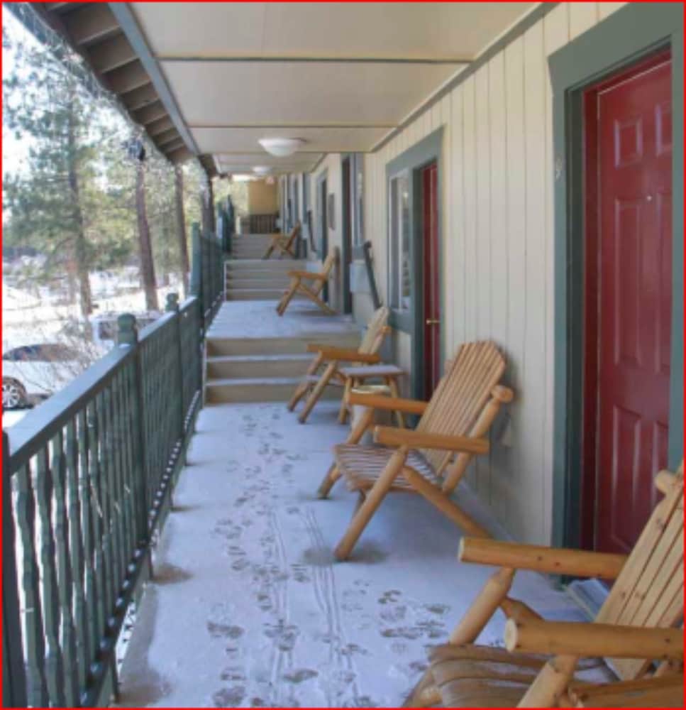Wolf Creek Resort 12/66