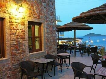 PANTELI BEACH STUDIOS APARTMENTS 26/50