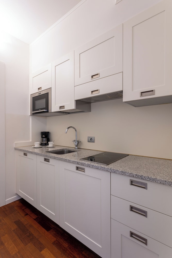Residence Hotel Antico Verbano 46/56