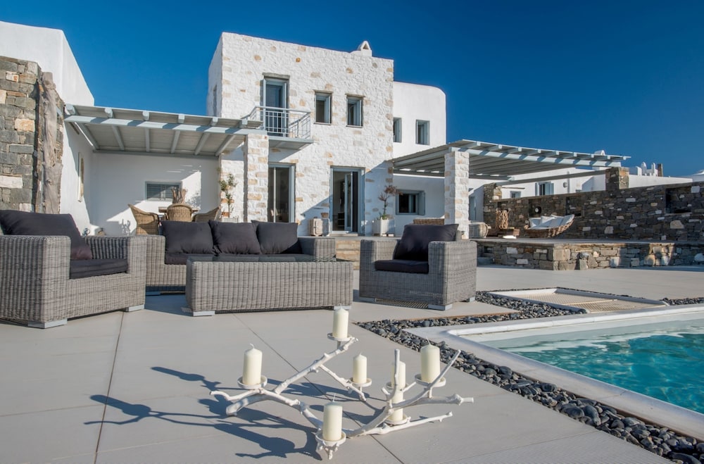 Aelia Paros Villas 34/50