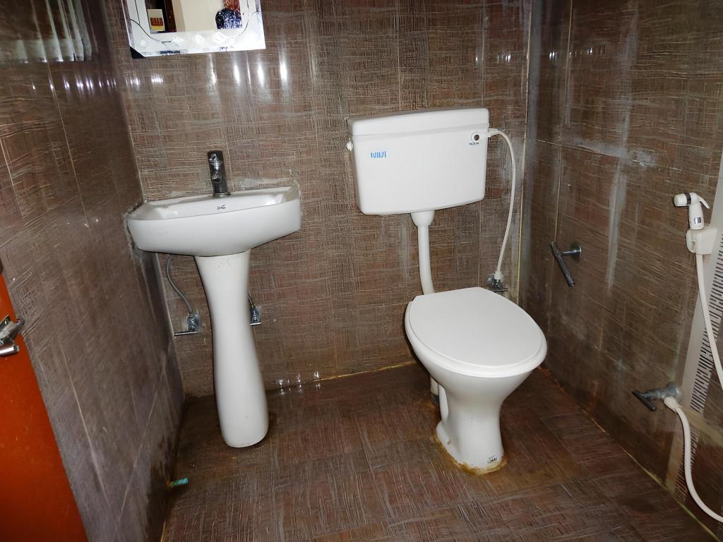 Jyoti Guest House 26/26
