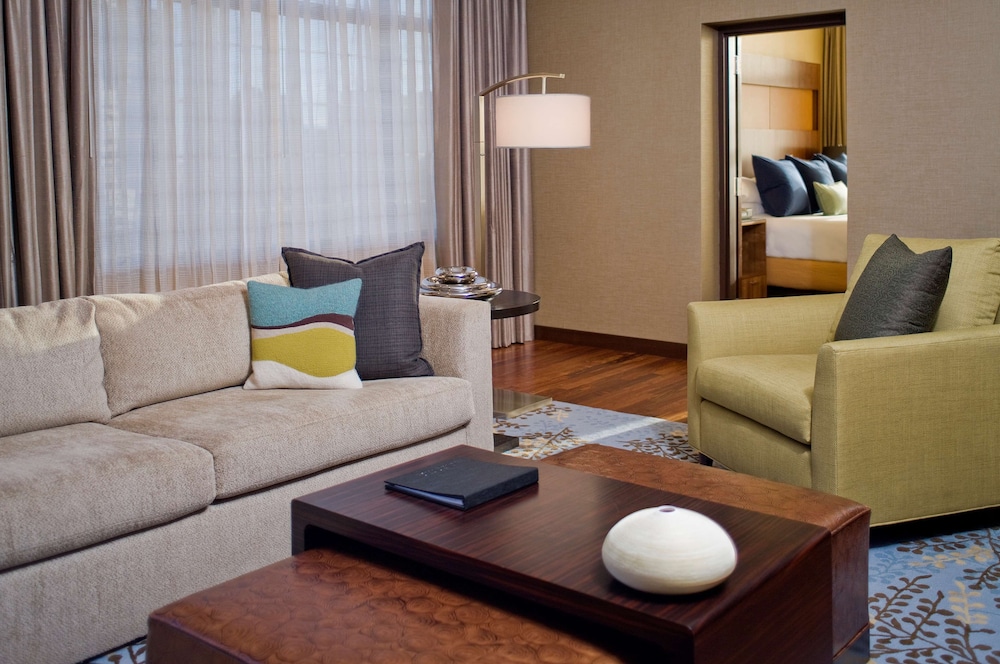 Grand Hyatt Denver 44/78