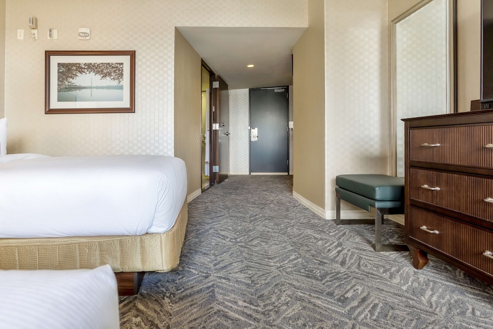 Washington Hilton 28/82