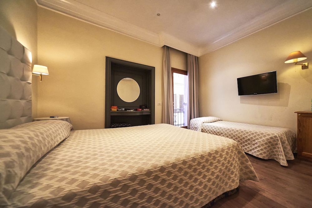 Townhouse Condotti 29 6/53