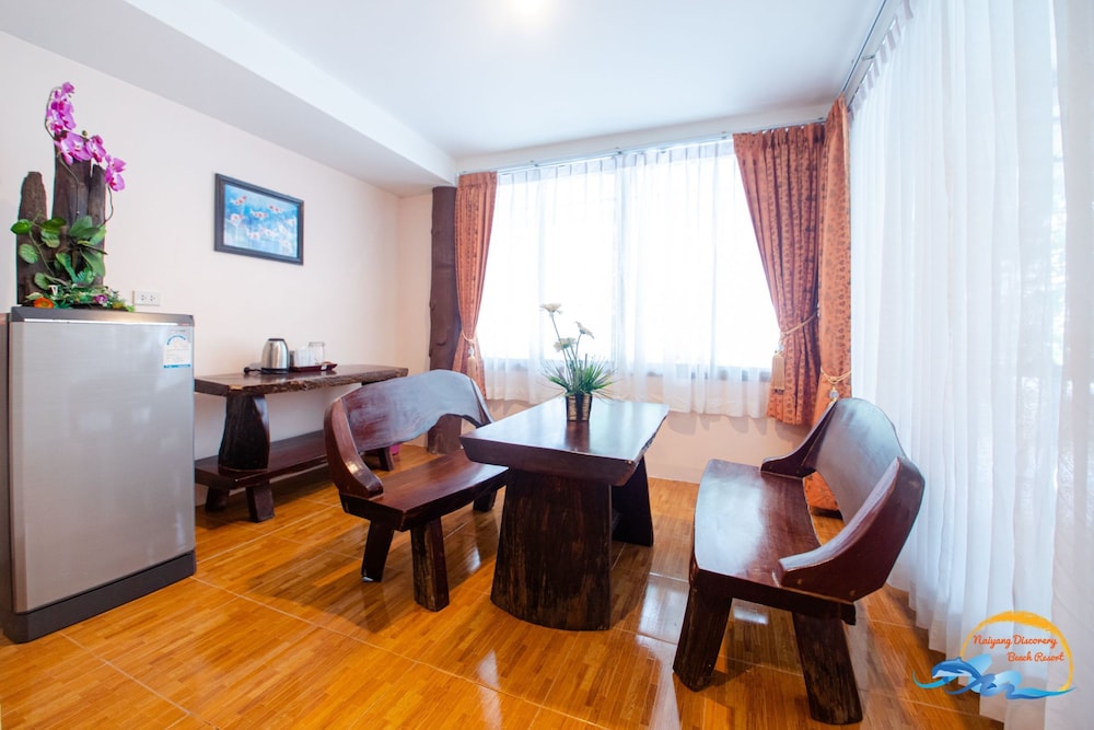 Naiyang Discovery Beach Resort 38/50