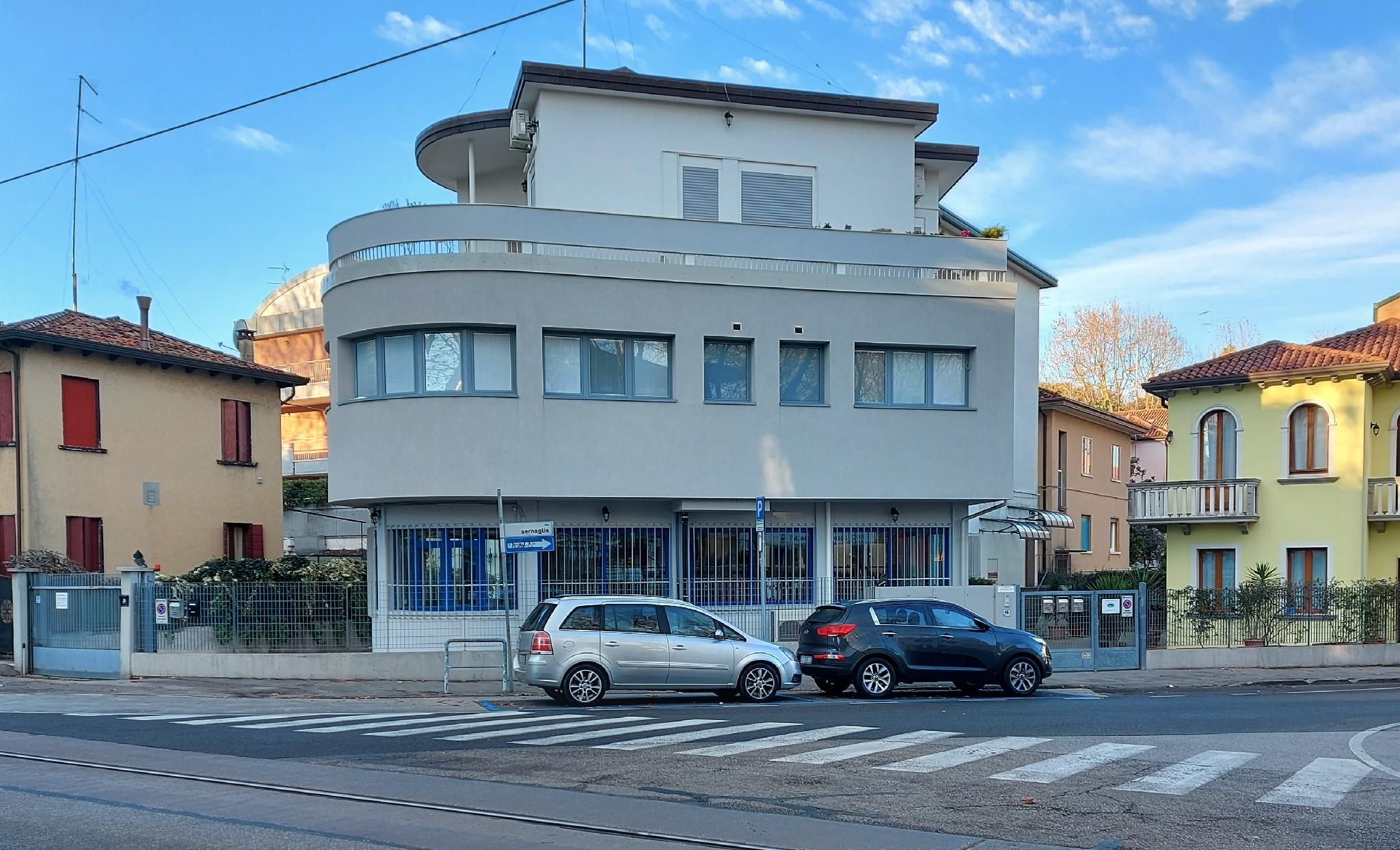 Marconi House 8/10