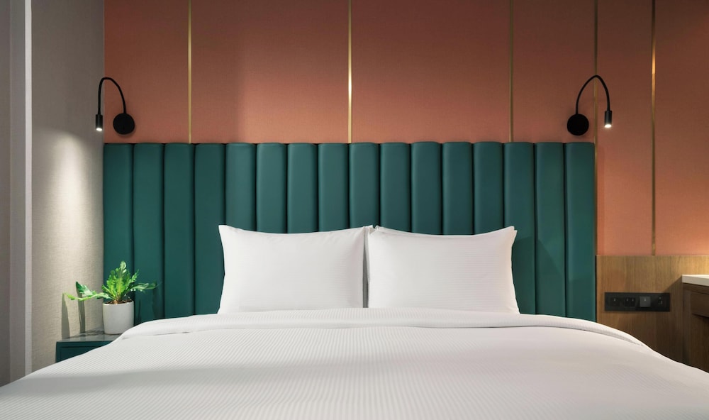 Kindness Day Hotel 43/55