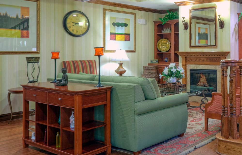 Country Inn & Suites By Radisson, Emporia, VA 26/37