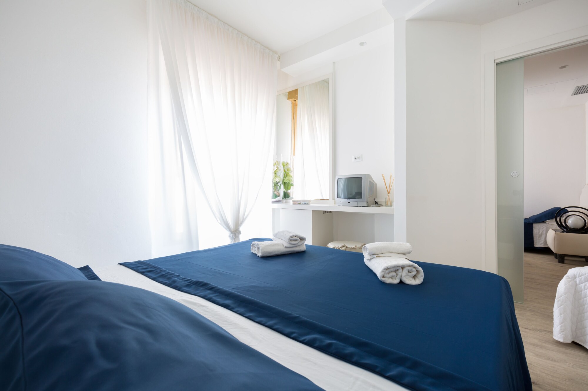 جناح جونيور بسرير كوين وسرير فردي، Hotel Cavallino Bianco 5/10