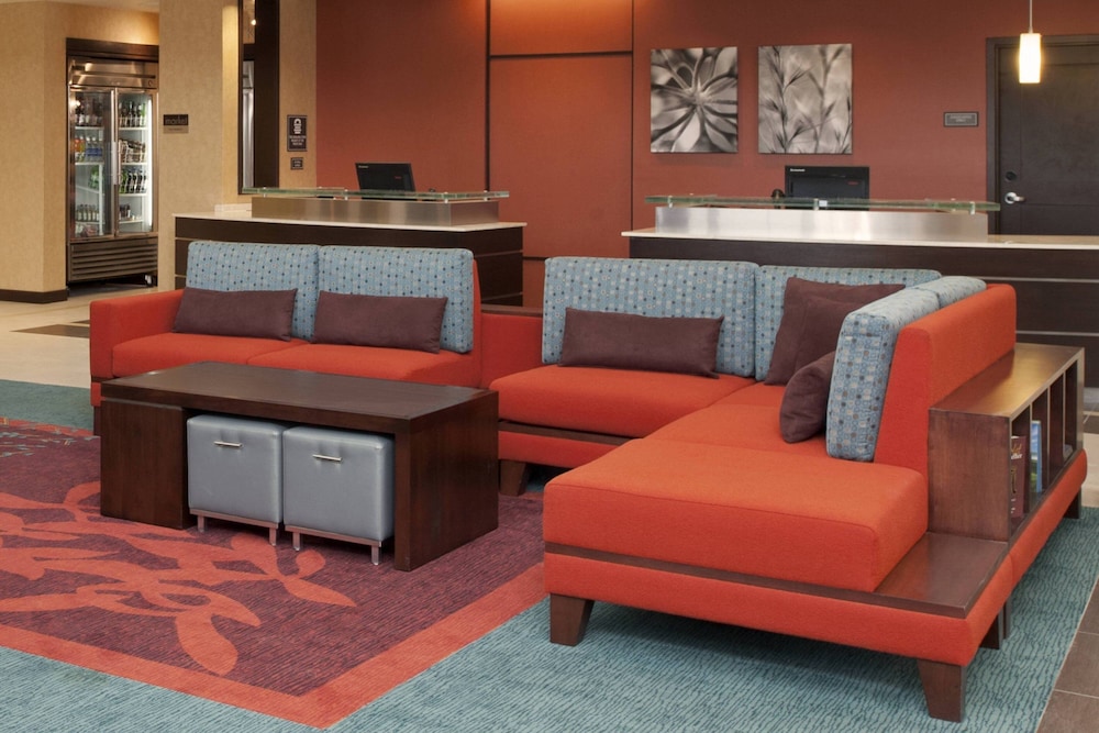 Residence Inn By Marriott Grand Rapids Airport 22/37