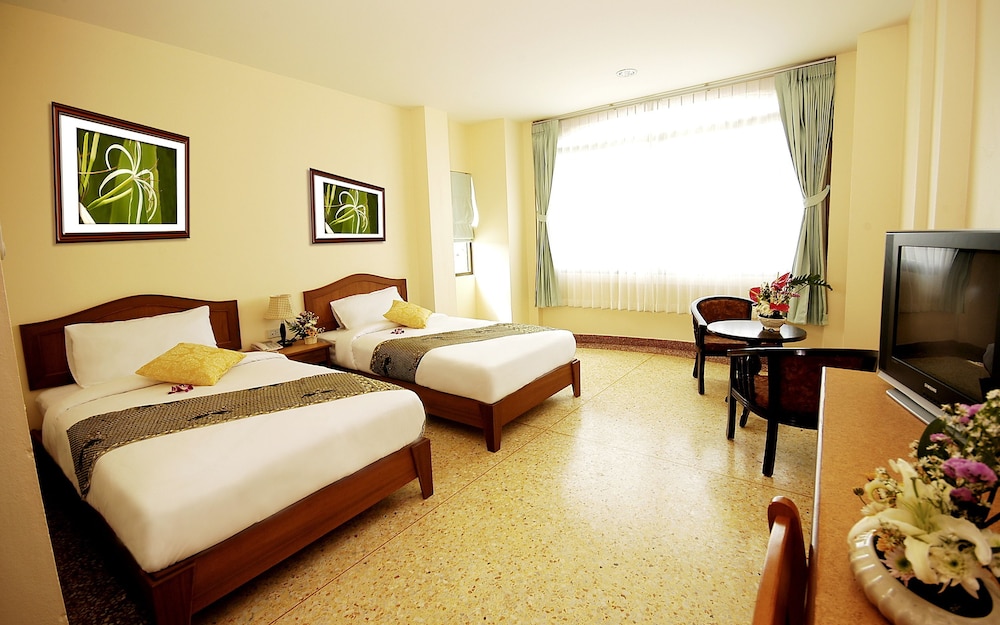 Krabi Phetpailin Hotel 15/49