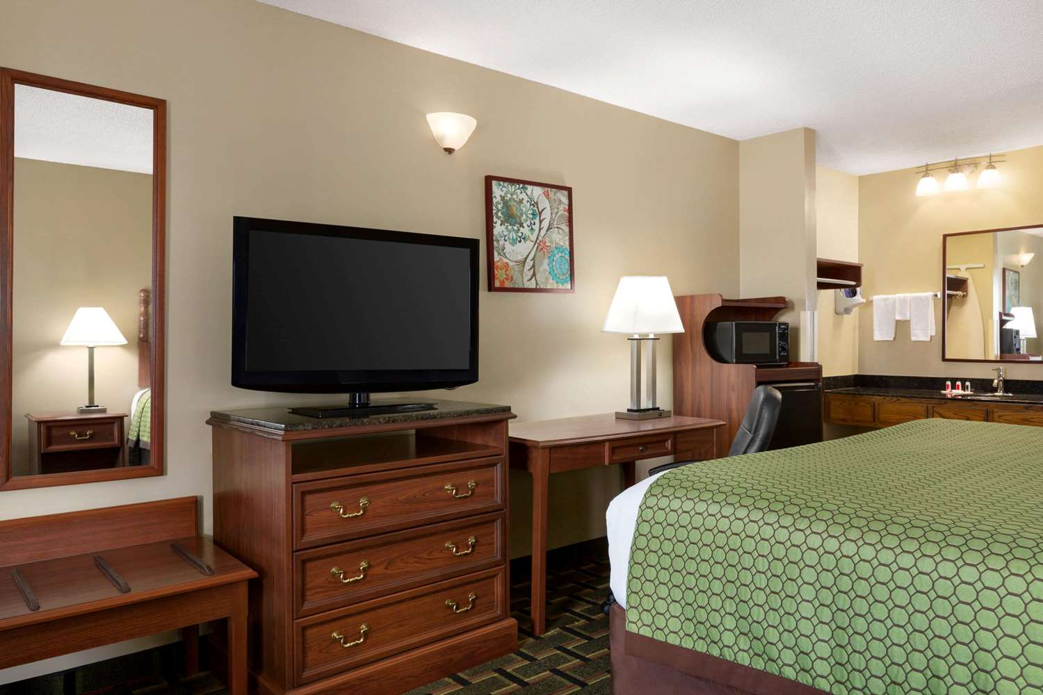 Baymont by Wyndham Warner Robins 51/63