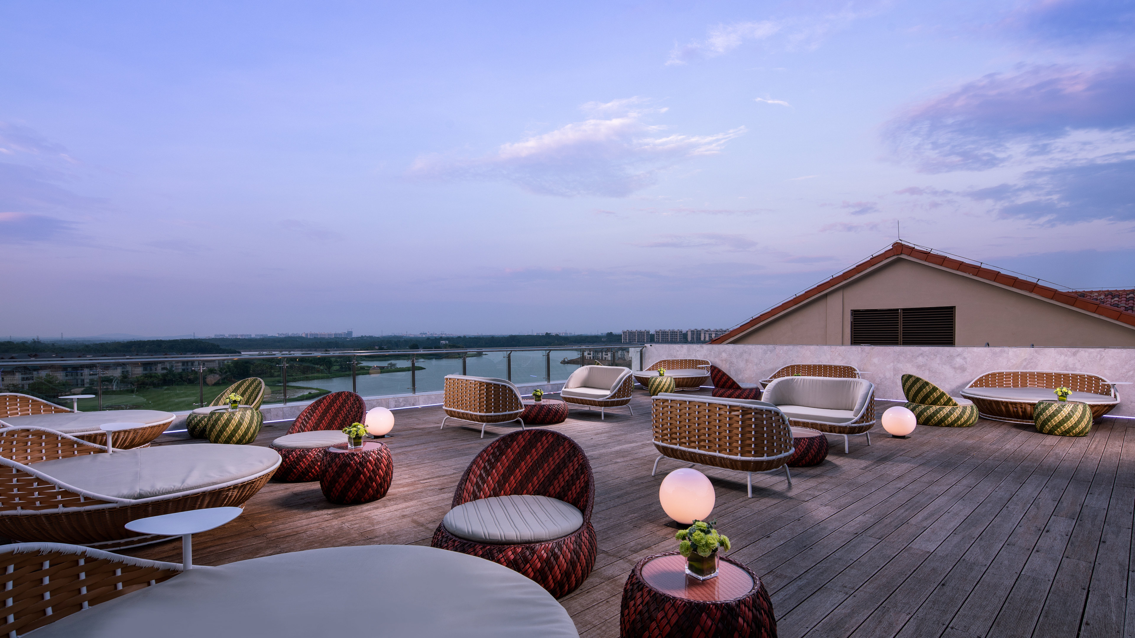 Holiday Inn Resort Qionghai Guantang 46/50