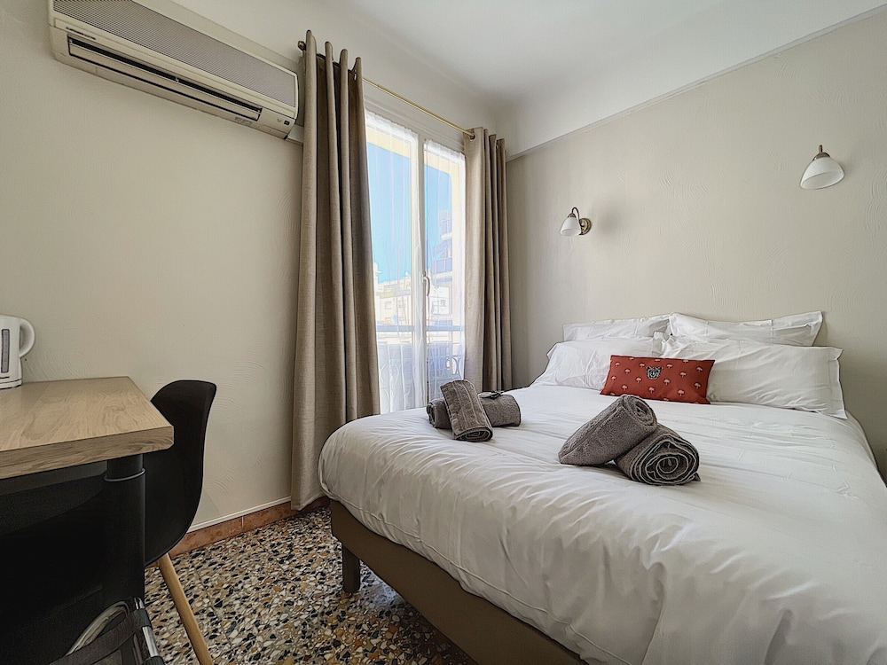 Le Provence Hotel Golfe Juan 3/12