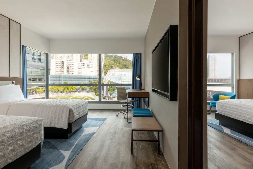 غرفة عائلية بسرير كينج وسريرين منفصلين، Le Meridien Cyberport Hotel 8/11