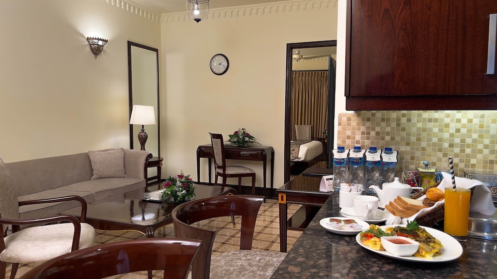 Heritage Luxury Suites - The Moor 54/65